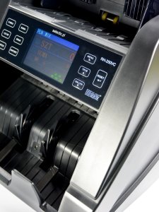 Liczarka-wartosciowa-Selectic-RH-250VC-Czarna-makro2 — kopia